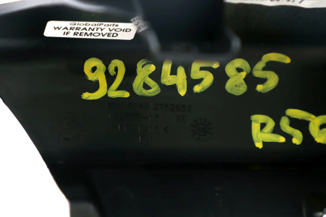 Driver's Knee Protection Right O/S Carbon Black 9284584 to BMW Mini R55 R56 R57 with Part number 9284585 BMW Mini R55 R56 R57 Driver's Knee Protection Right O/S Carbon Black 9284584 - SKU rhd-9284585 - Part number 9284585