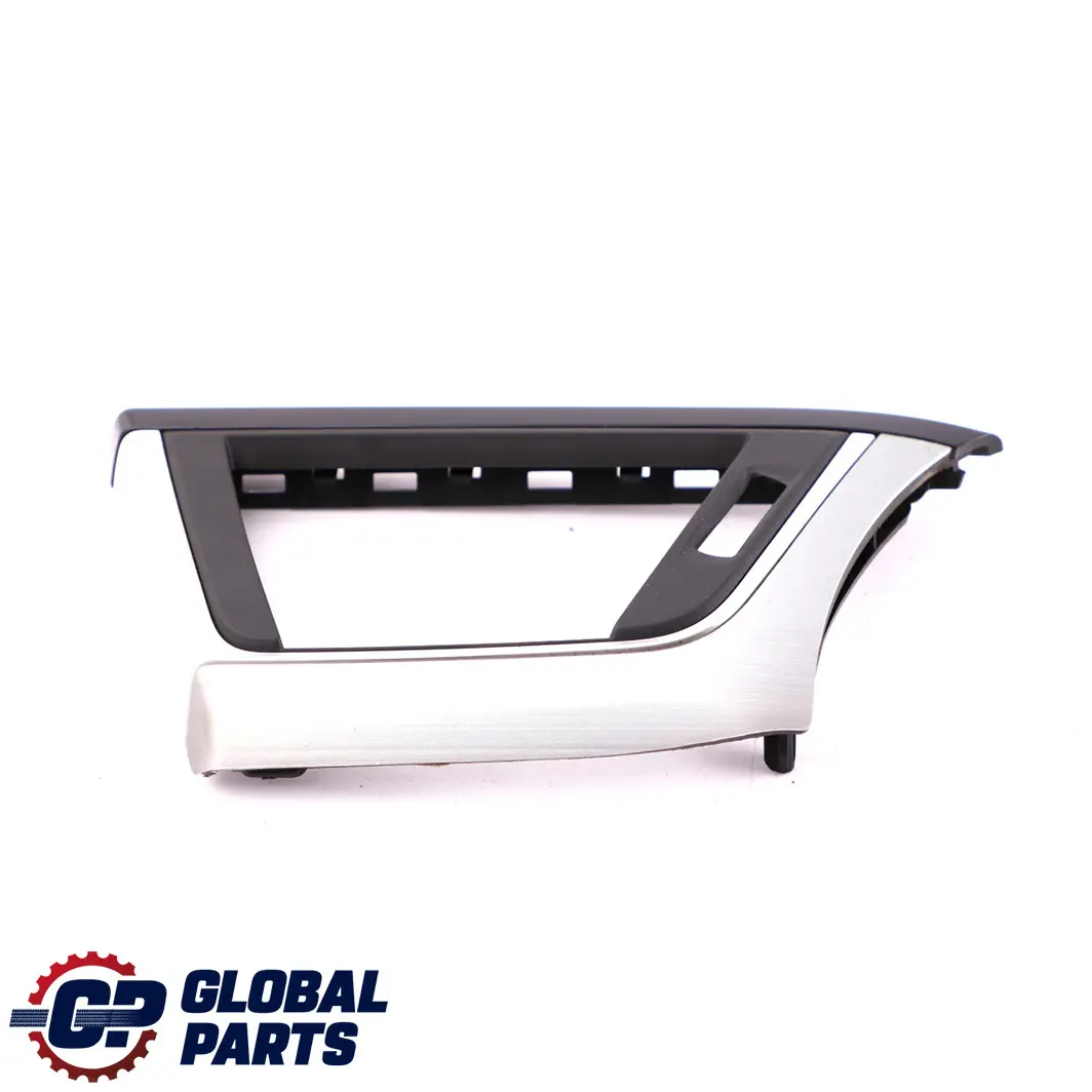 Dashboard Air Vent Right O/S Nozzle Alu Brushed Cover to BMW 3 Series F30 F31 with Part number 9354342 BMW 3 Series F30 F31 Dashboard Air Vent Right O/S Nozzle Alu Brushed Cover - SKU rhd-9354342 - Part number 9354342