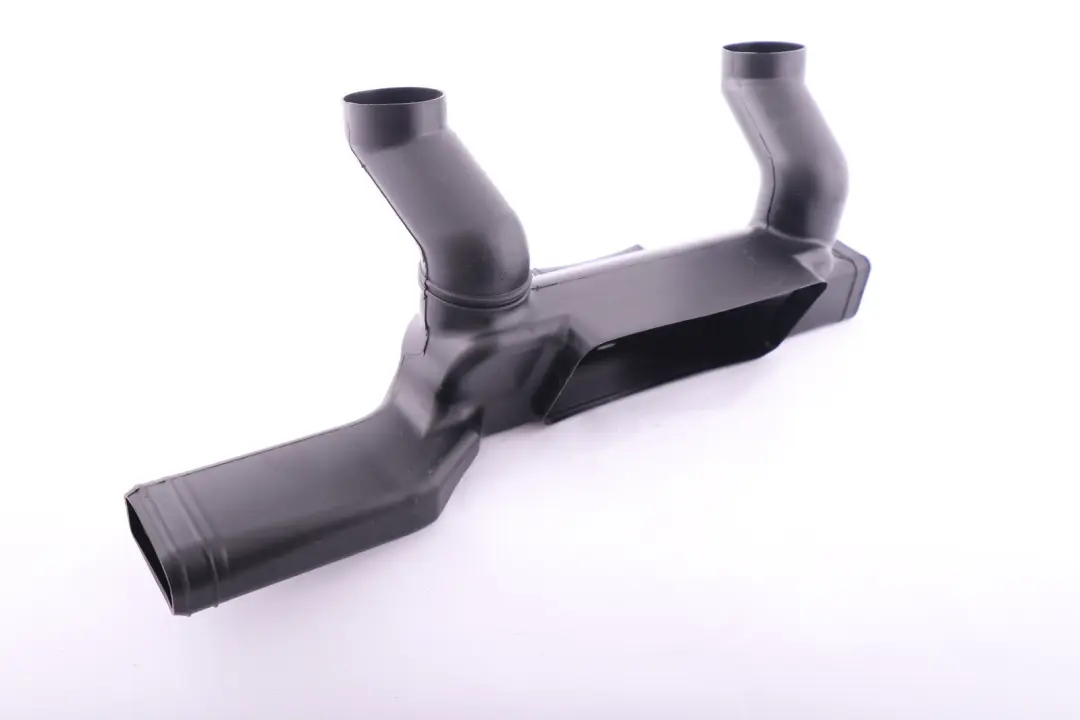 Cold Air Vent Duct Center to Mini R60 R61 with Part number 9804288 Mini R60 R61 Cold Air Vent Duct Center - SKU rhd-9804288 - Part number 9804288