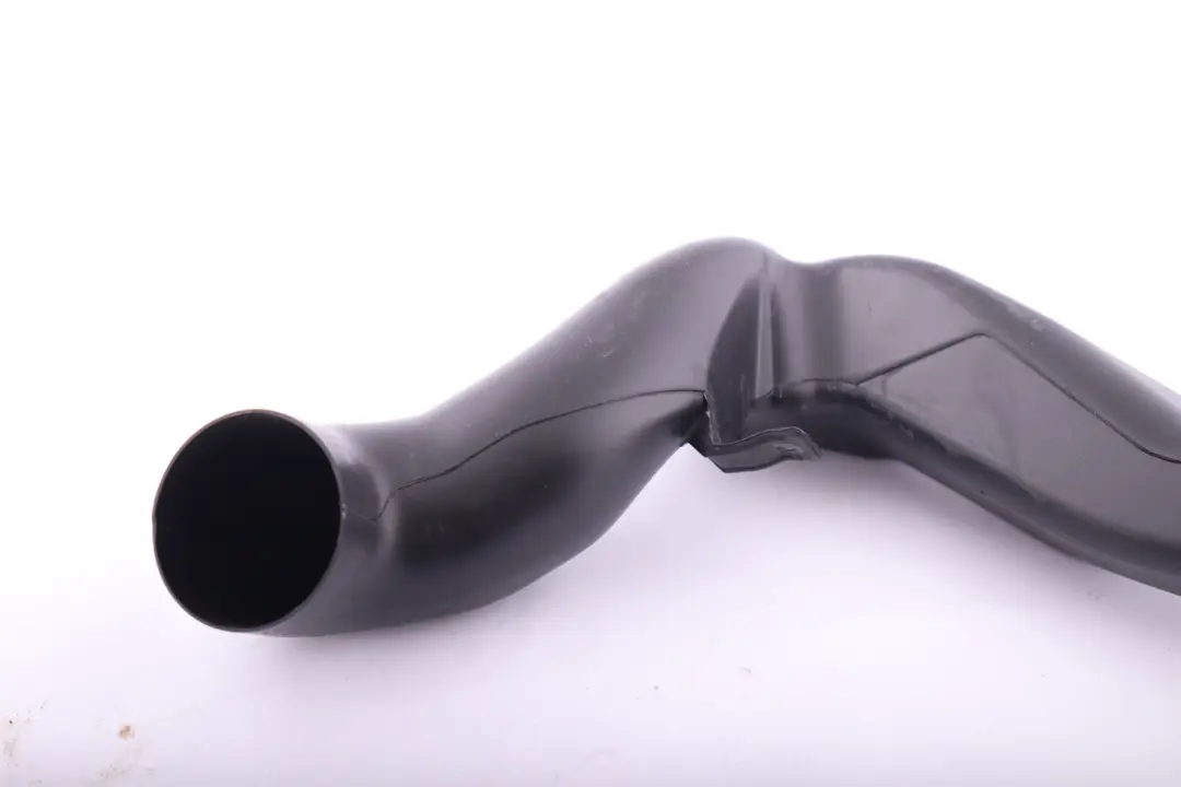 Cold Air Vent Duct Right O/S to Mini R60 R61 with Part number 9804290 Mini R60 R61 Cold Air Vent Duct Right O/S - SKU rhd-9804290 - Part number 9804290