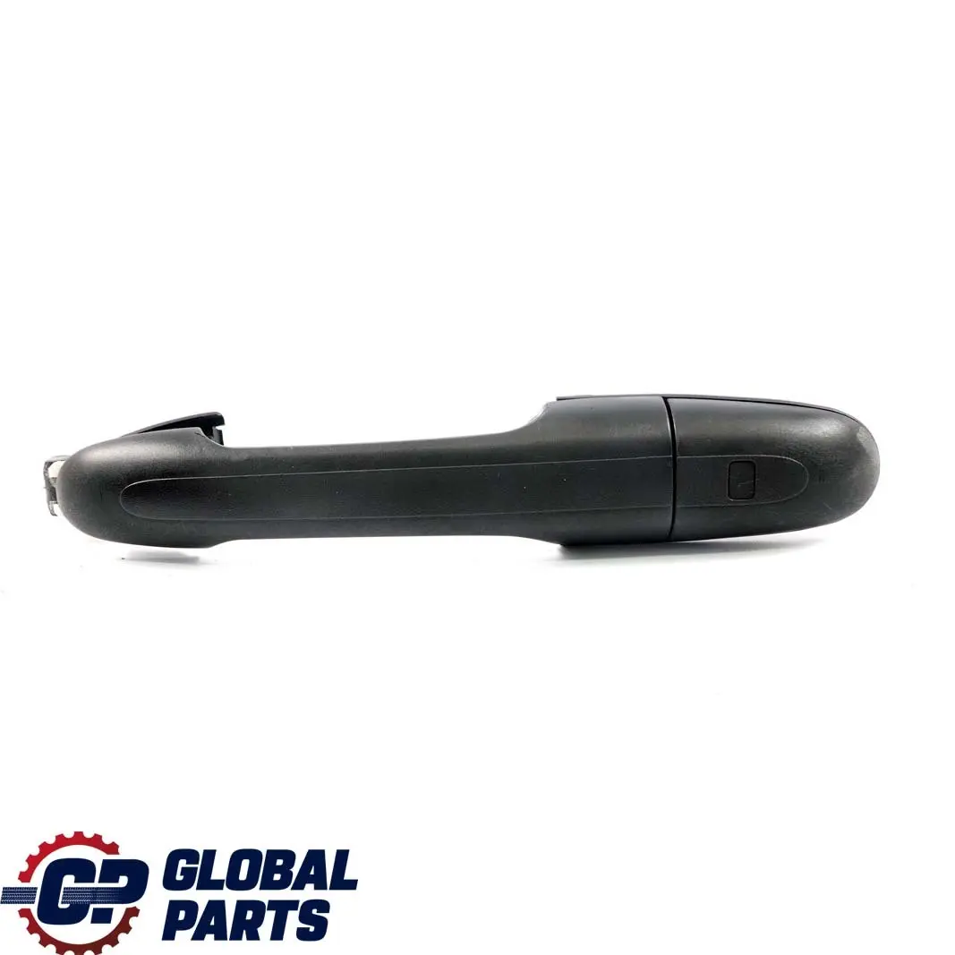 Puerta delantera izquierda Tirador exterior Imprimado para Mercedes W639 con número de pieza A0007602559 Mercedes W639 Puerta delantera izquierda Tirador exterior Imprimado - SKU A0007602559 - Número de pieza A0007602559