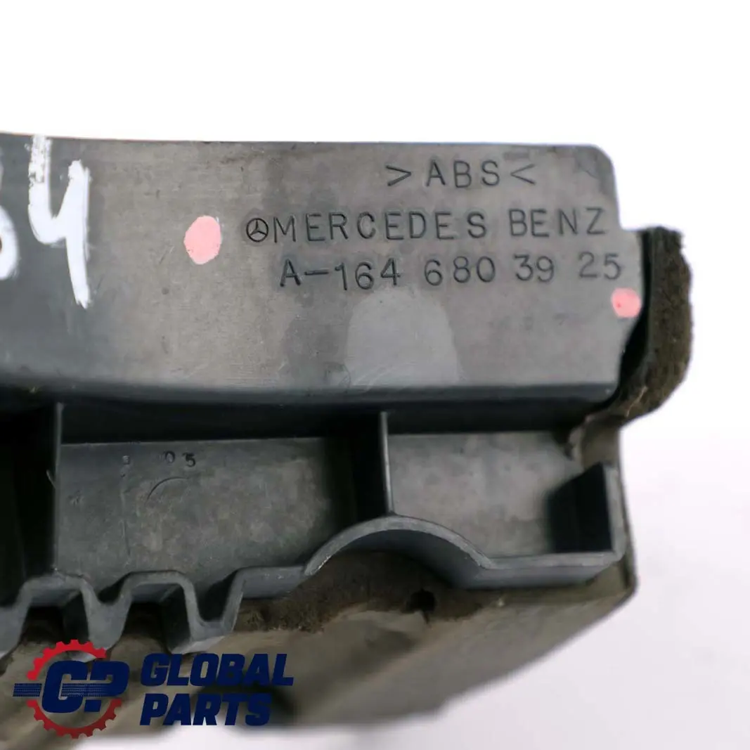 Mercedes-Benz ML W164 GL X164 Top Left N/S Engine Sound Insulation Damping to with Part number A1646803925 Mercedes-Benz ML W164 GL X164 Top Left N/S Engine Sound Insulation Damping - SKU rhd-A1646803925 - Part number A1646803925