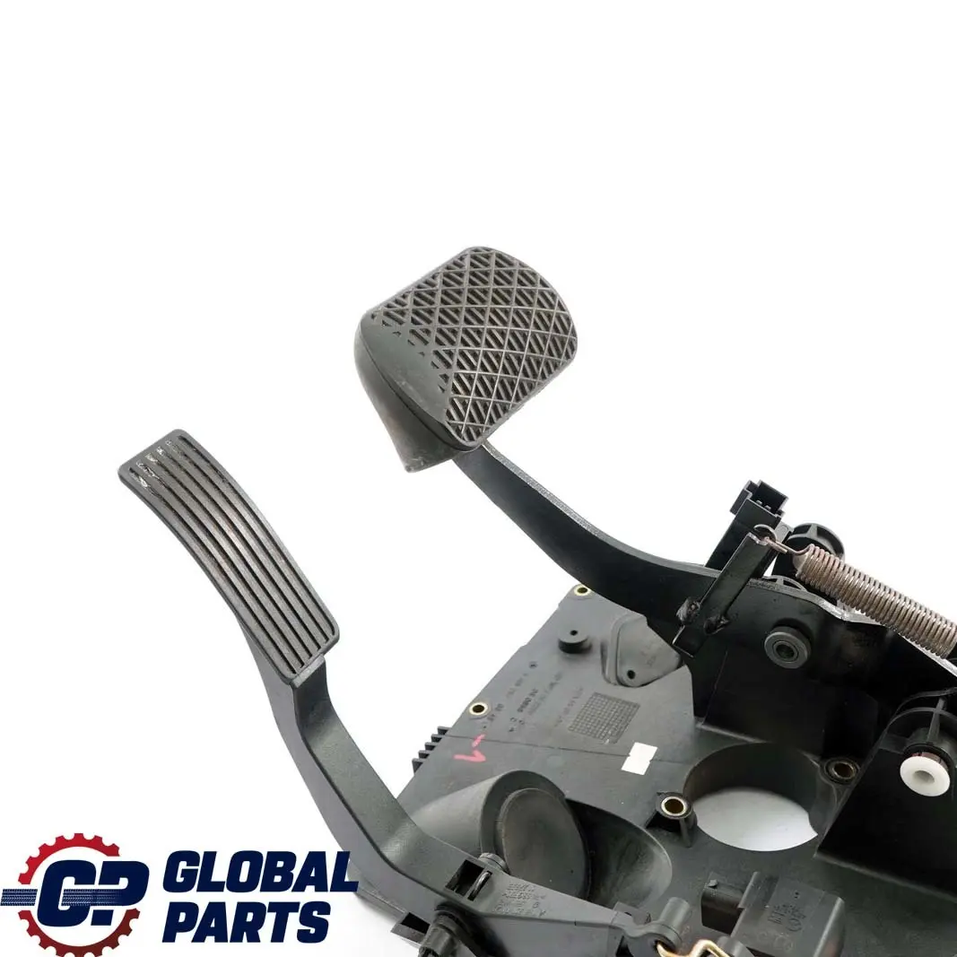 Mercedes-Benz A-Class W168 1 Pedal Assembly Pedal System to with Part number A1682900549 Mercedes-Benz A-Class W168 1 Pedal Assembly Pedal System - SKU rhd-A1682900549-1 - Part number A1682900549