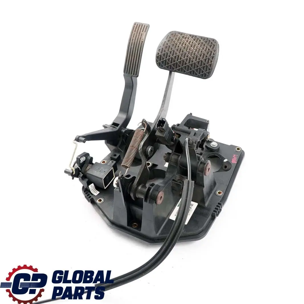 Mercedes-Benz A-Class W168 2 Pedal Assembly Pedal System to with Part number A1682900549 Mercedes-Benz A-Class W168 2 Pedal Assembly Pedal System - SKU rhd-A1682900549-2 - Part number A1682900549