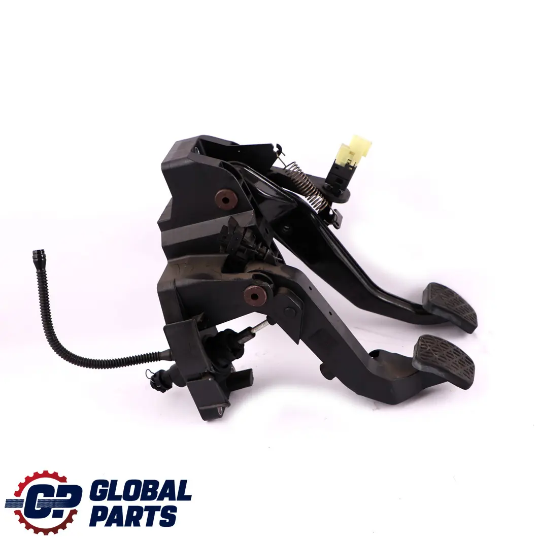 Mercedes-Benz A B Class W169 W245 180 CDI Brake Clutch Pedal Box to with Part number A1692900616 Mercedes-Benz A B Class W169 W245 180 CDI Brake Clutch Pedal Box - SKU rhd-A1692900616 - Part number A1692900616