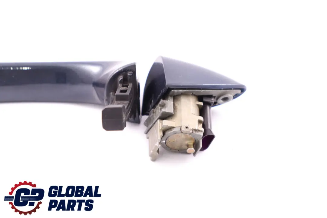 Mercedes-Benz A-Class W169 Handle Front Right O/S Door Atoll Blue Metallic 375U to with Part number A1697660002 Mercedes-Benz A-Class W169 Handle Front Right O/S Door Atoll Blue Metallic 375U - SKU rhd-A1697660002-AB - Part number A1697660002