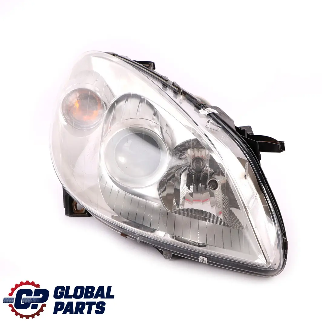 Mercedes-Benz B-Class W245 Headlight Headlamp Lamp Front Right O/S to with Part number A1698208061 Mercedes-Benz B-Class W245 Headlight Headlamp Lamp Front Right O/S - SKU rhd-A1698208061 - Part number A1698208061
