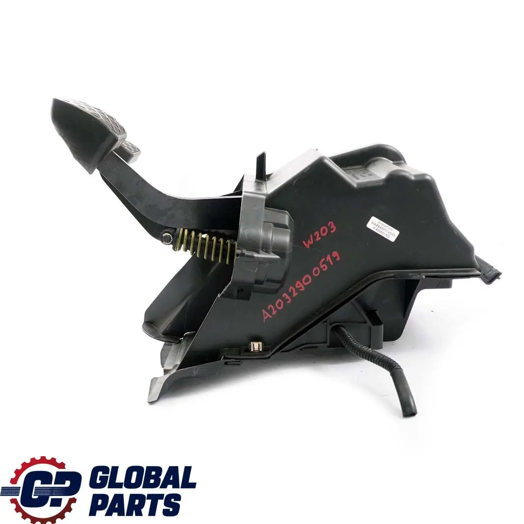  Mercedes-Benz C-Class W203 Manual Accelerator Clutch Pedal - SKU rhd-A2032900519 - Part number A2032900519