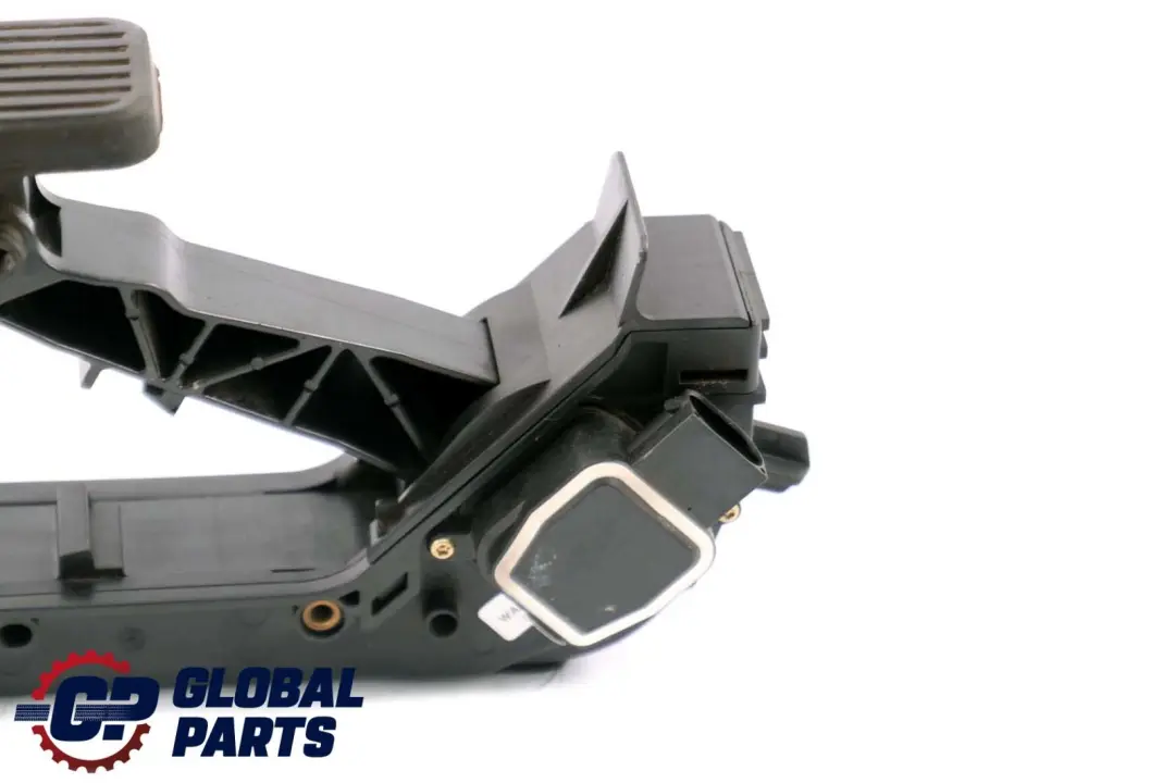 Mercedes-Benz C-Class W203 Accelerator Throttle Pedal to with Part number A2033000704 Mercedes-Benz C-Class W203 Accelerator Throttle Pedal - SKU rhd-A2033000704 - Part number A2033000704