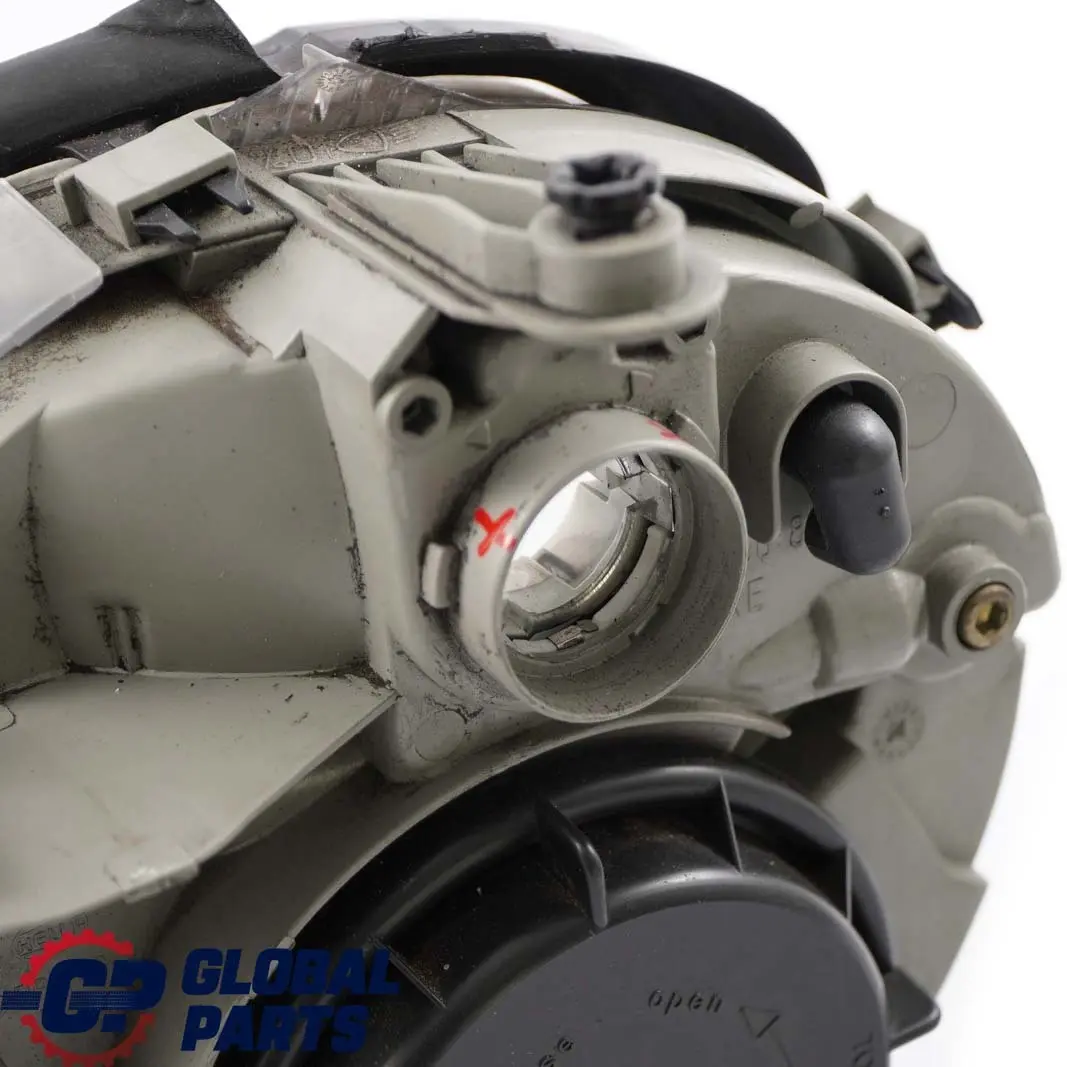 Mercedes-Benz CLC CL203 Headlight Headlamp Front Lamp Right O/S to with Part number A2038202061 Mercedes-Benz CLC CL203 Headlight Headlamp Front Lamp Right O/S - SKU rhd-A2038202061-1 - Part number A2038202061