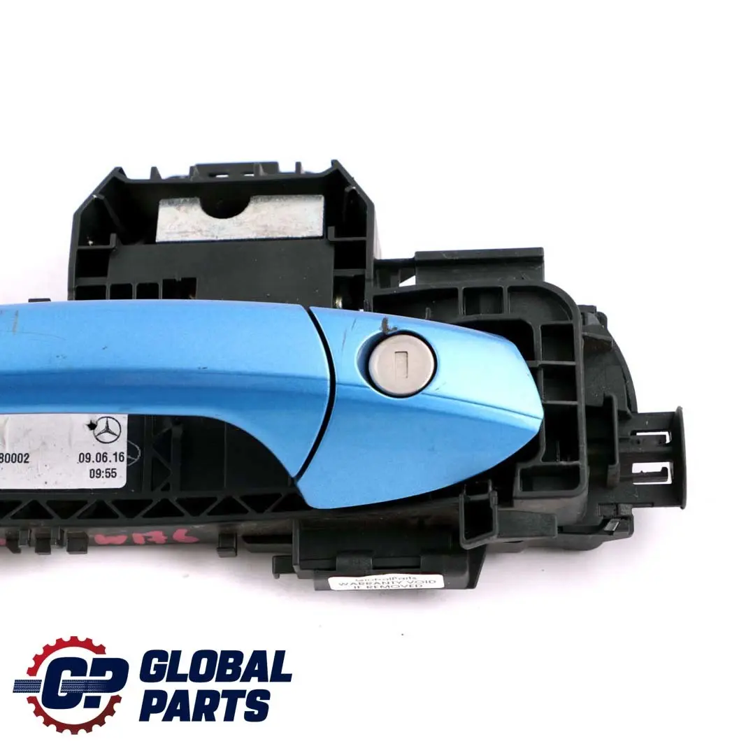Mercedes-Benz A W176 Front Right Door O/S Handle South Sea Blue Metallic 162 to with Part number A2047602000 Mercedes-Benz A W176 Front Right Door O/S Handle South Sea Blue Metallic 162 - SKU rhd-A2047602000-SSB - Part number A2047602000
