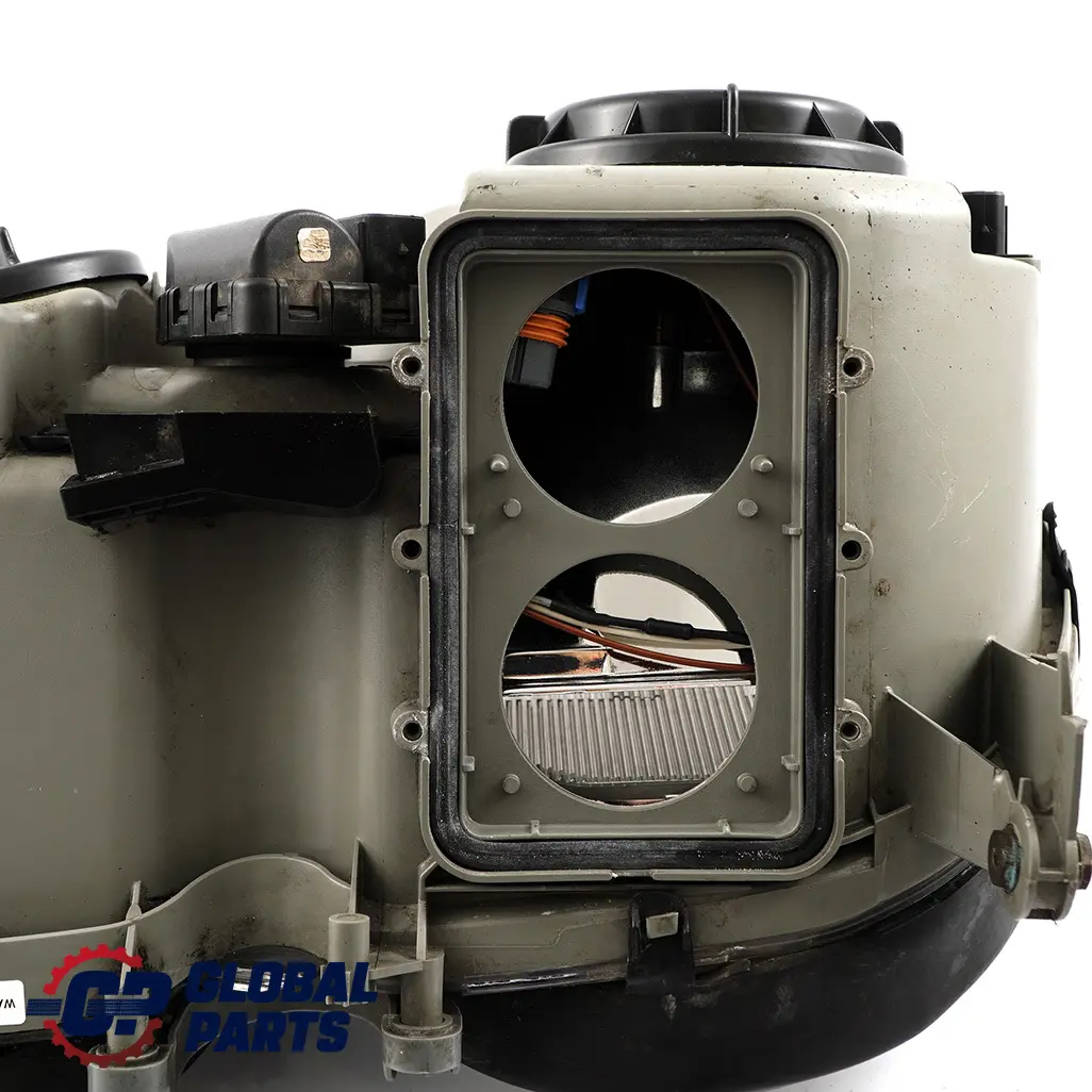 Mercedes-Benz E W210 Xenon Headlight Headlamp Lamp Front Right O/S to with Part number A2108204261 Mercedes-Benz E W210 Xenon Headlight Headlamp Lamp Front Right O/S - SKU rhd-A2108204261 - Part number A2108204261