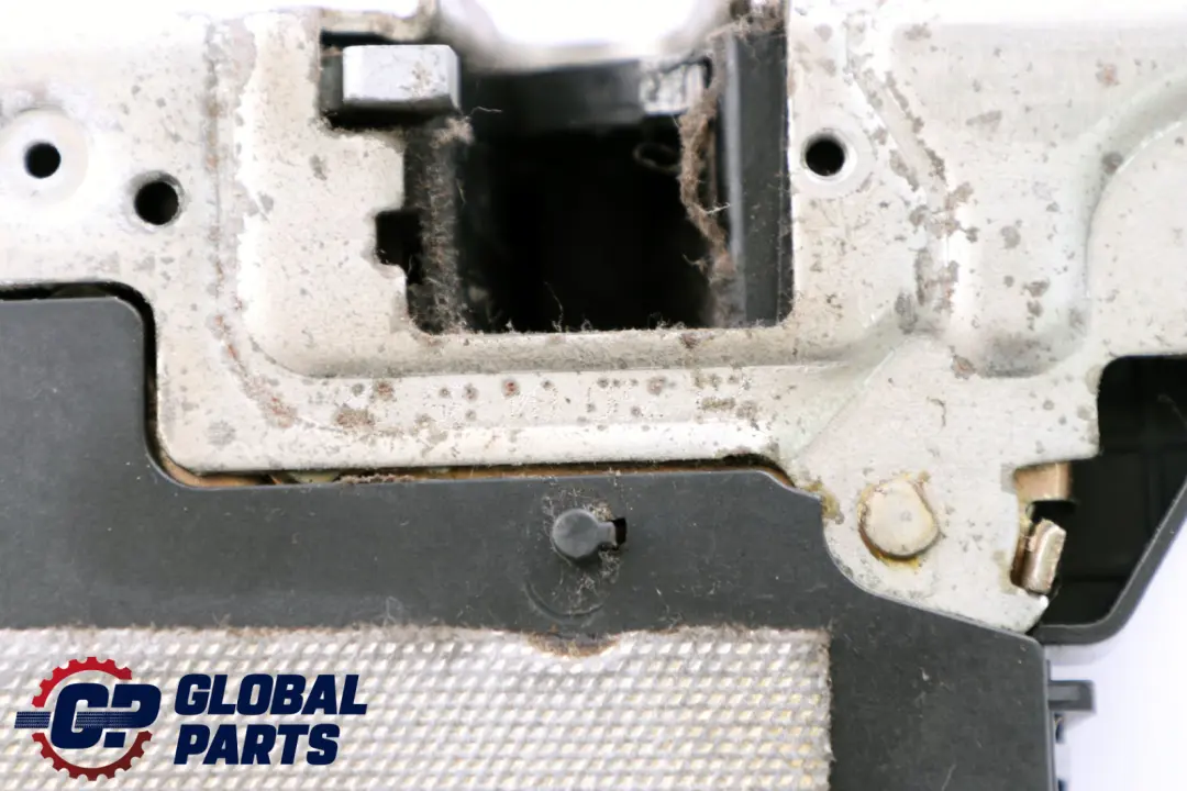 Mercedes-Benz E-Class W211 Front Right O/S Door Lock Latch Mechanism Actuator to with Part number A2117200435 Mercedes-Benz E-Class W211 Front Right O/S Door Lock Latch Mechanism Actuator - SKU rhd-A2117200435 - Part number A2117200435