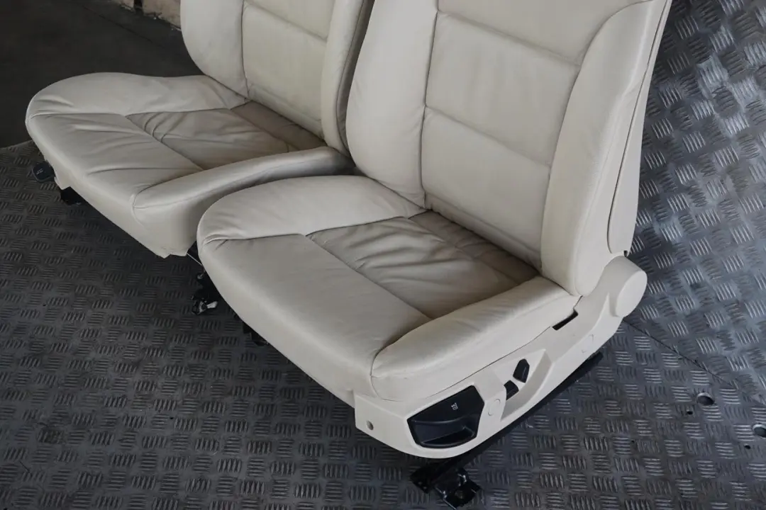 Creambeige Cream Beige Leather Interior Seats Door Cards to BMW LCI Touring with Part number E61 BMW LCI Touring Creambeige Cream Beige Leather Interior Seats Door Cards - SKU rhd-E61 LCI Creambeige Leather Seats (LCGE) - Part number E61