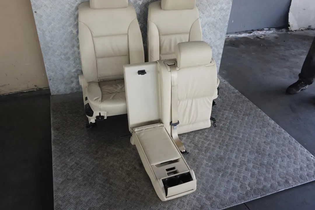 Creambeige Cream Beige Leather Interior Seats Door Cards to BMW LCI Touring with Part number E61 BMW LCI Touring Creambeige Cream Beige Leather Interior Seats Door Cards - SKU rhd-E61 LCI Creambeige Leather Seats (LCGE) - Part number E61