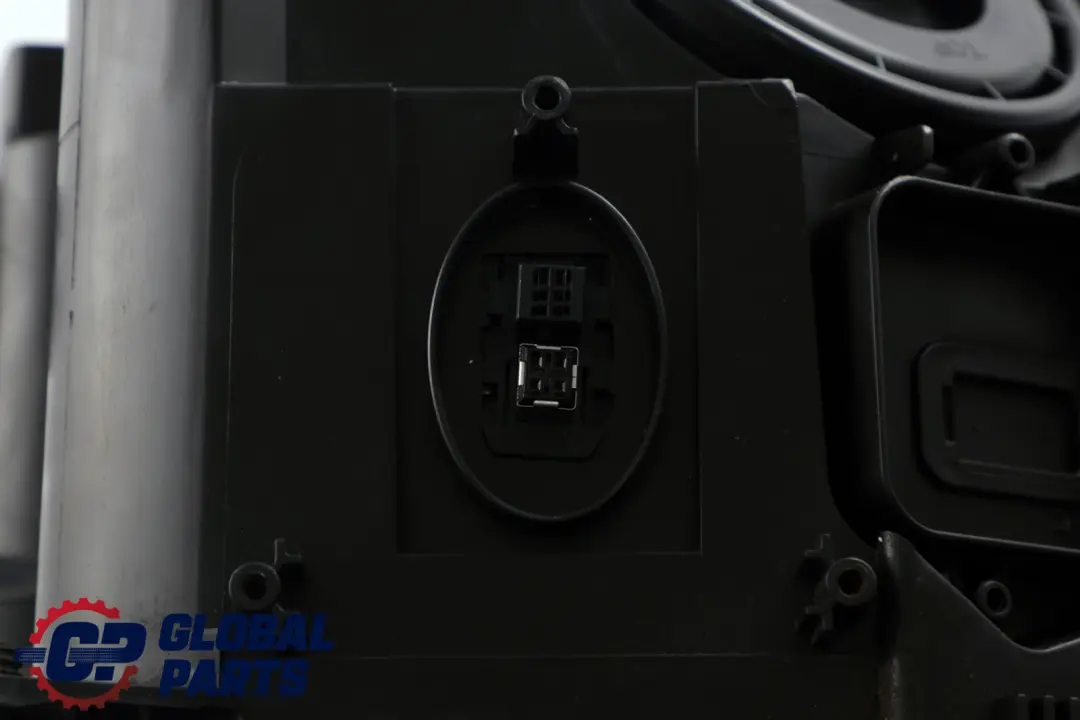 Drivers Side Xenon Headlight Right O/S 2010+ to Mini Cooper R55 R56 R57 LCI with Part number 7269990 Mini Cooper R55 R56 R57 LCI Drivers Side Xenon Headlight Right O/S 2010+ - SKU rhd-LCI-7269990 - Part number 7269990