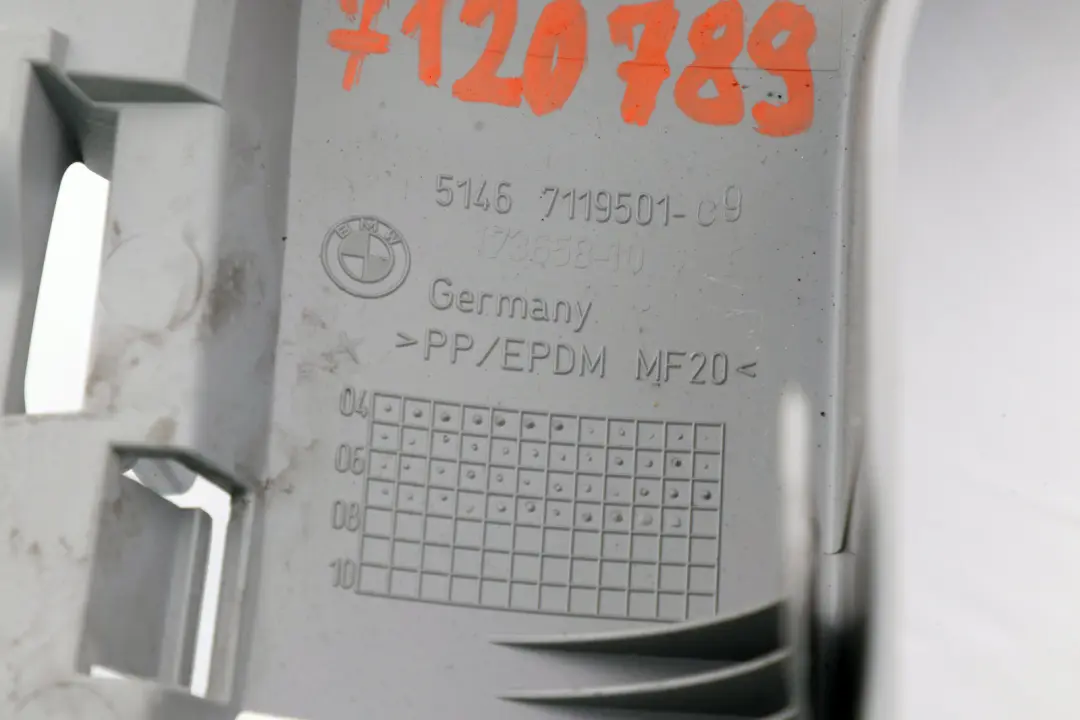 Reihe E87 E87N Aufnahme Ablegeboden links ALASKAGRAU GREY 51467120790 für BMW 1 mit Teilenummer 7120789 BMW 1 Reihe E87 E87N Aufnahme Ablegeboden links ALASKAGRAU GREY 51467120790 - SKU 7120789 - Teilenummer 7120789