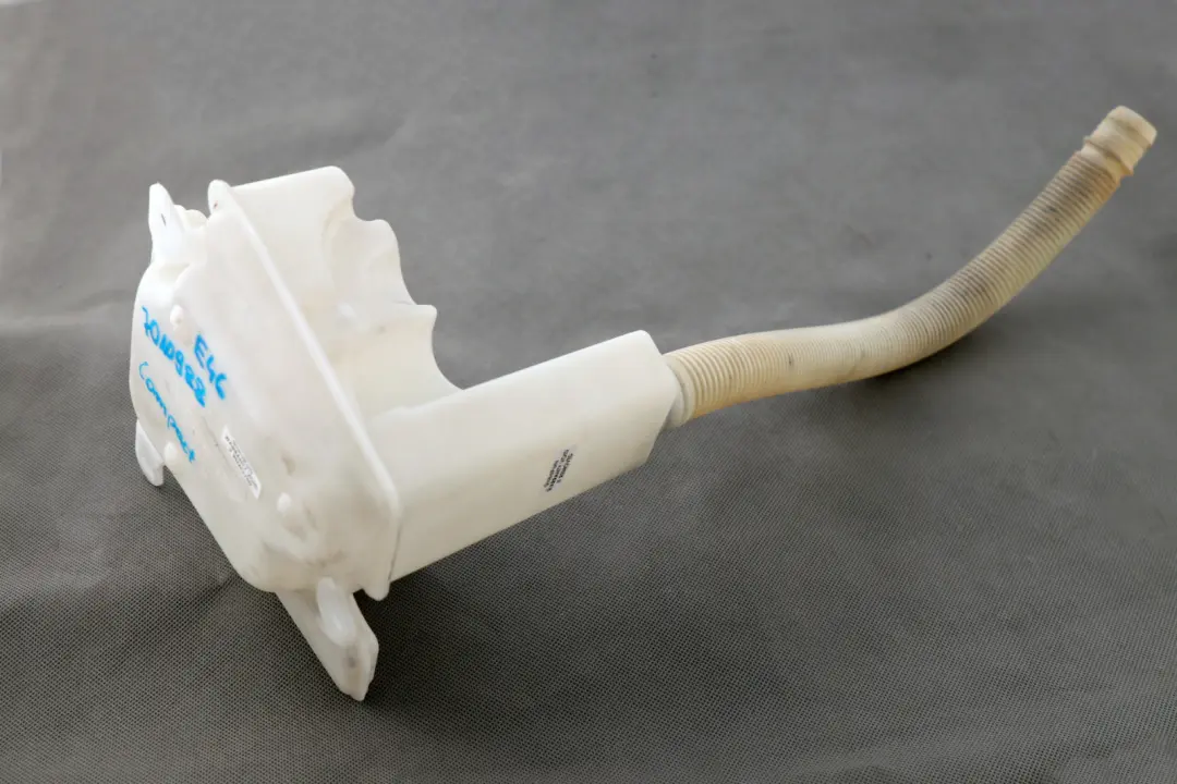 Container Rear Window Wash Fluid Bottle to BMW 3 Series E46 Compact with Part number 7003353 BMW 3 Series E46 Compact Container Rear Window Wash Fluid Bottle - SKU 7010988 - Part number 7003353