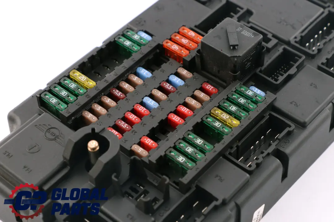 High SPEG Fuse Distribution Box H7 für BMW Mini Cooper One R56 mit Teilenummer 9813621 BMW Mini Cooper One R56 High SPEG Fuse Distribution Box H7 - SKU 9803979 - Teilenummer 9813621