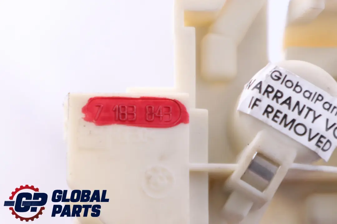 Support Ampoule Prise Arriere Couvercle Coffre Lumiere Gauche pour BMW E91 à propos du numéro de pièce 7183843 BMW E91 Support Ampoule Prise Arriere Couvercle Coffre Lumiere Gauche - SKU 7183843 - Numéro de pièce 7183843