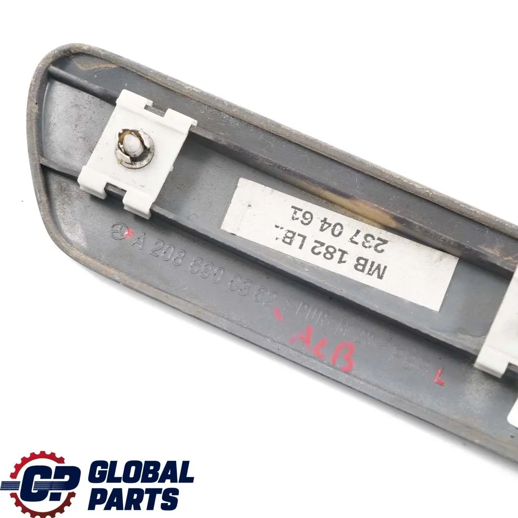 W208 Trasero Izquierdo Guardabarros Moldura Tira Almandine Negro para Mercedes C208 con número de pieza A2086900362 Mercedes C208 W208 Trasero Izquierdo Guardabarros Moldura Tira Almandine Negro - SKU A2086900362-ALB - Número de pieza A2086900362