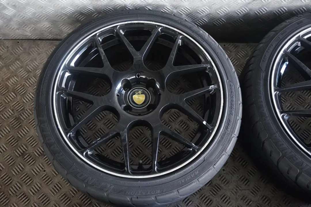 Complete Set 4x Wheel with Tyres 17" 7,5 VIA to BMW MINI Cooper One R50 R55 R56 R57 with Part number VIA 732 BMW MINI Cooper One R50 R55 R56 R57 Complete Set 4x Wheel with Tyres 17" 7,5 VIA - SKU SET R56 VIA 732 - Part number VIA 732