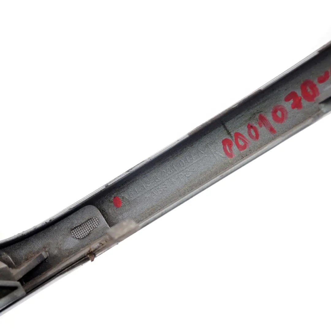 BMW E46 Listwa Prawa Pod Lampę Silbergrau - A08 - SKU 0001070-SBG - Numer Części 0001070