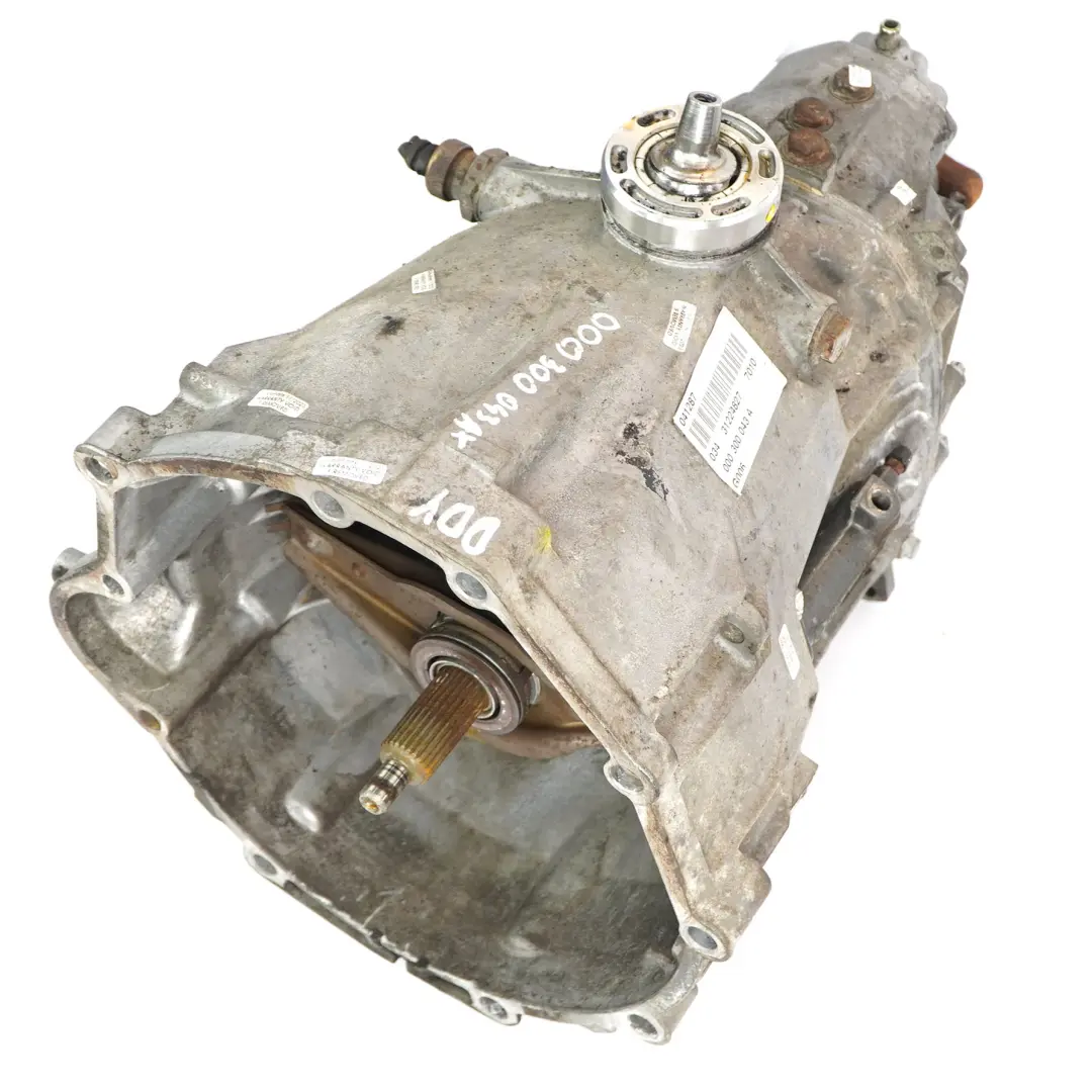 Caja Cambios Manual DDY 000300043A GARANTÍA para VW Volkswagen LT 35 2.5 TDI con número de pieza 000300043AX VW Volkswagen LT 35 2.5 TDI Caja Cambios Manual DDY 000300043A GARANTÍA - SKU 000300043AX - Número de pieza 000300043AX