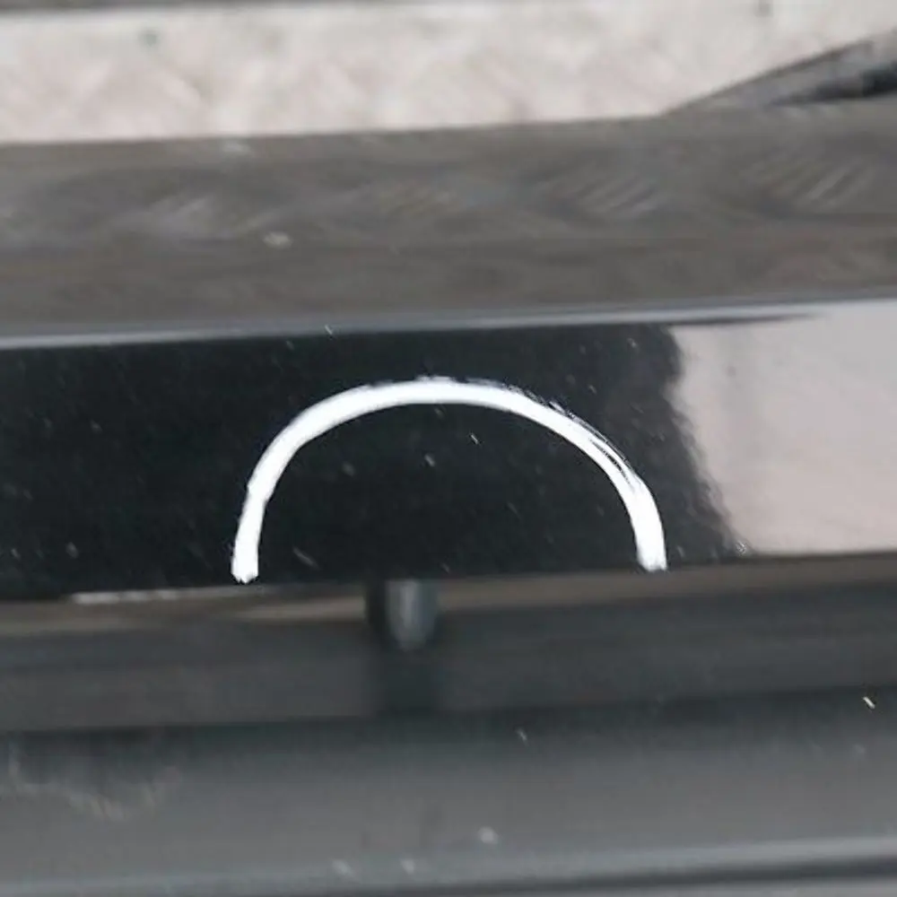 Zderzak przedni przód schwarz II 668 do BMW E53 X5 o numerze 10150 BMW E53 X5 Zderzak przedni przód schwarz II 668 - SKU 0010150-SCH - Numer Części 10150