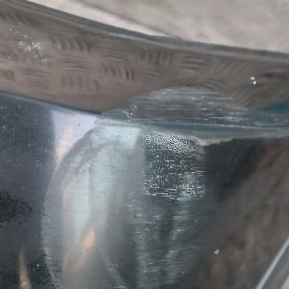 Zderzak przedni przód schwarz II 668 do BMW E53 X5 o numerze 10150 BMW E53 X5 Zderzak przedni przód schwarz II 668 - SKU 0010150-SCH - Numer Części 10150