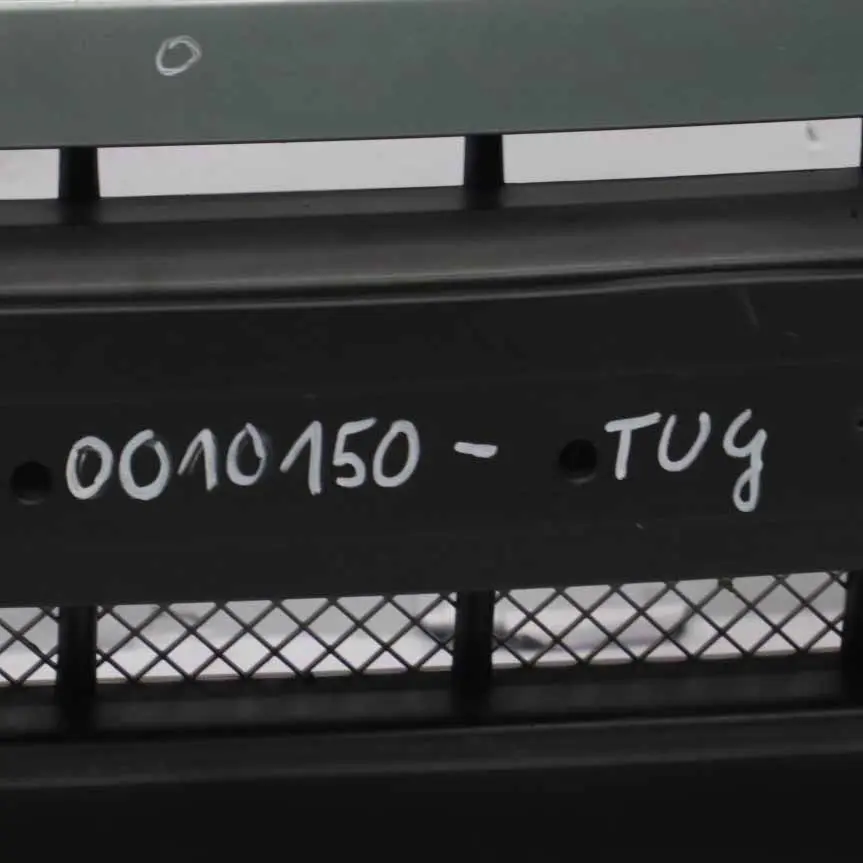 Zderzak Przedni PDC Turkisgrau - 442 do BMW X5 E53 o numerze 0010150 BMW X5 E53 Zderzak Przedni PDC Turkisgrau - 442 - SKU 0010150-TUG - Numer Części 0010150