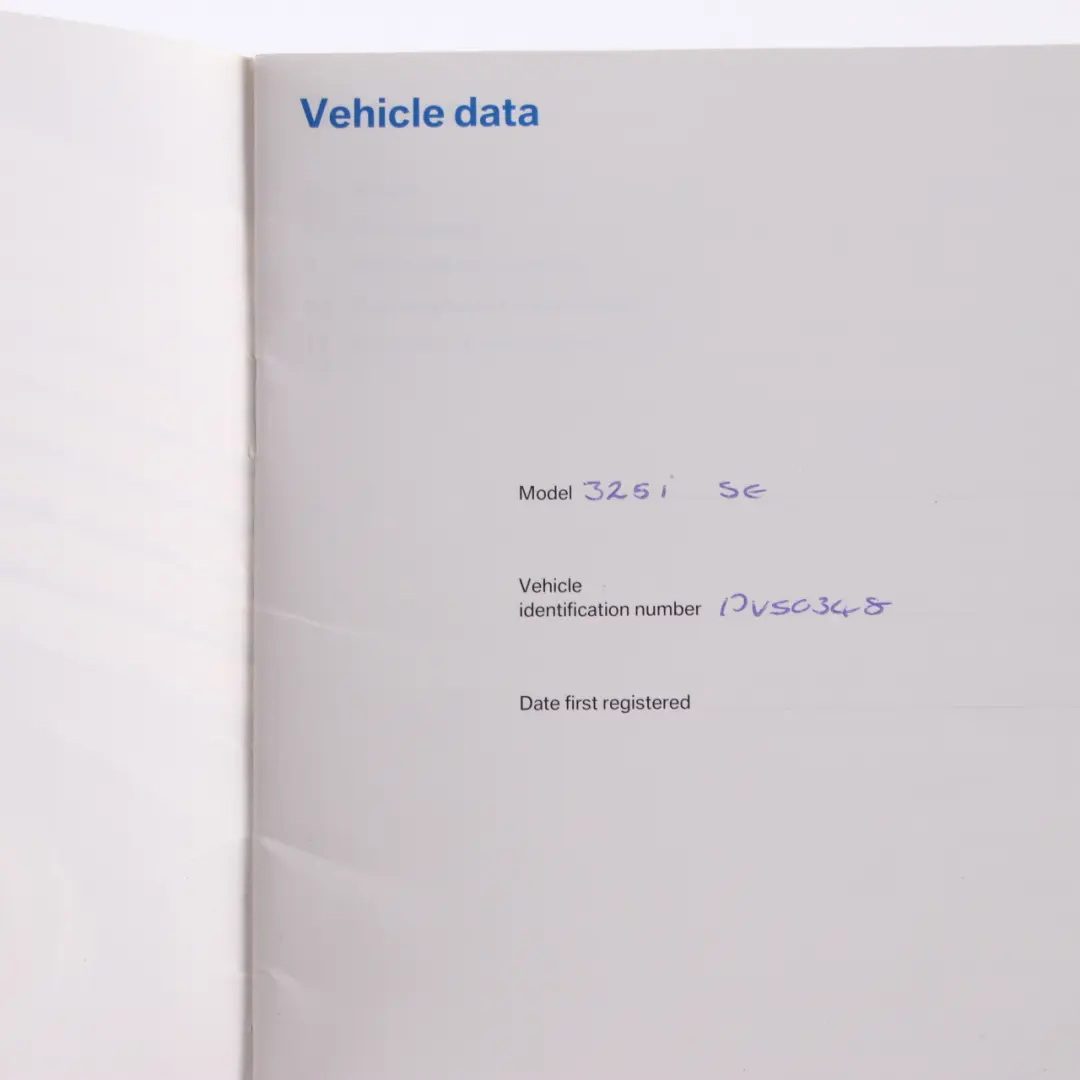 Owner's Handbook Service Booklet Pouch Wallet Case to BMW E92 Coupe with Part number 0012881 BMW E92 Coupe Owner's Handbook Service Booklet Pouch Wallet Case - SKU 12881 - Part number 0012881