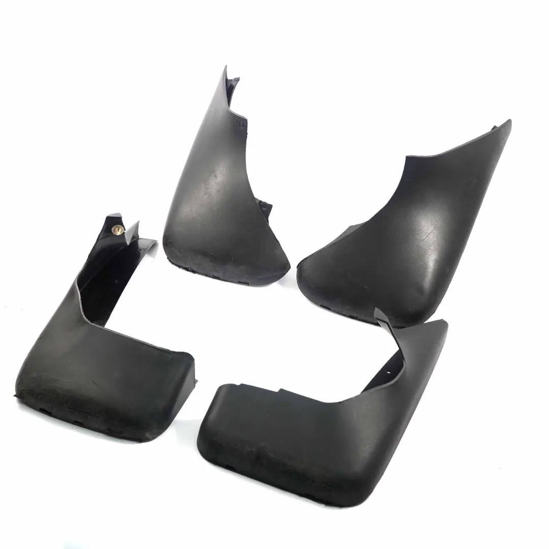 Bavettes Avant Arrière Set 0026936 pour BMW X5 E53 à propos du numéro de pièce 0026930 BMW X5 E53 Bavettes Avant Arrière Set 0026936 - SKU 0026930-1 - Numéro de pièce 0026930