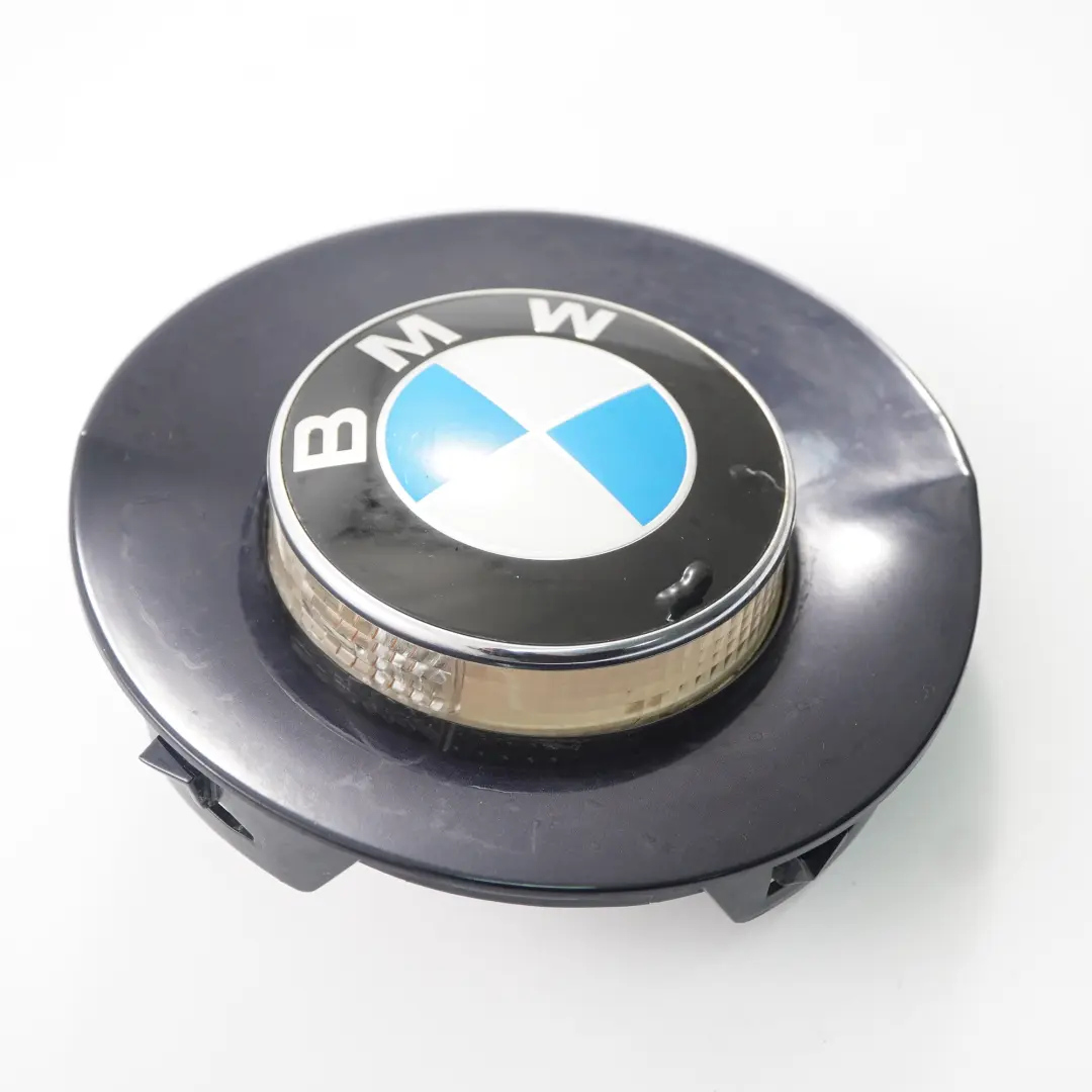 Copertura Indicatore direzione Emblema Destro Monacoblau Blu - A35 per BMW Z4 E85 con numero di parte 0030962 BMW Z4 E85 Copertura Indicatore direzione Emblema Destro Monacoblau Blu - A35 - SKU 0030962-MB - Numero di parte 0030962