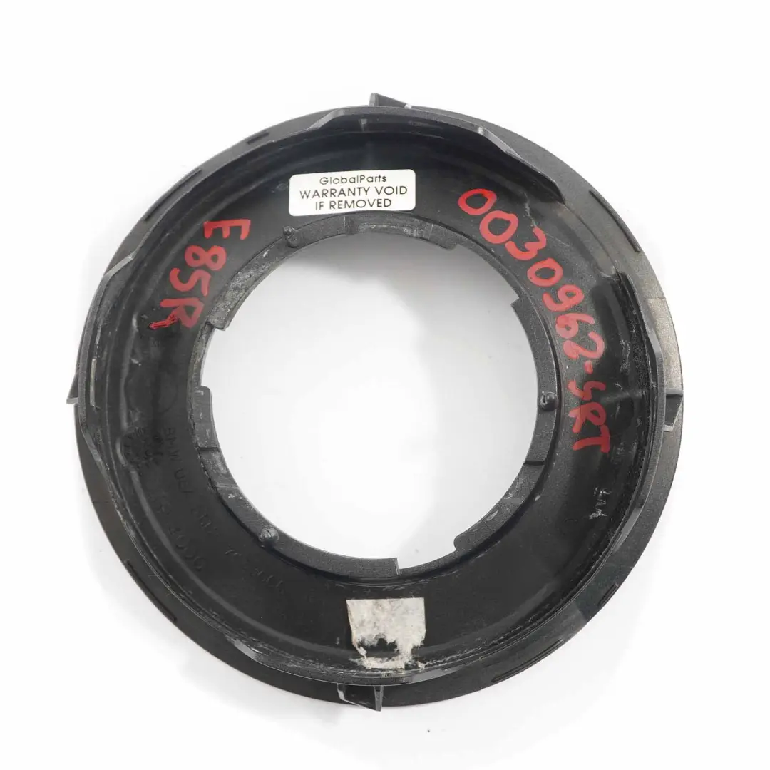 Cache Panneau Latéral Droit Stratus Pearl - 440 pour BMW Z4 E85 Roadster à propos du numéro de pièce 0030962 BMW Z4 E85 Roadster Cache Panneau Latéral Droit Stratus Pearl - 440 - SKU 0030962-SRT - Numéro de pièce 0030962