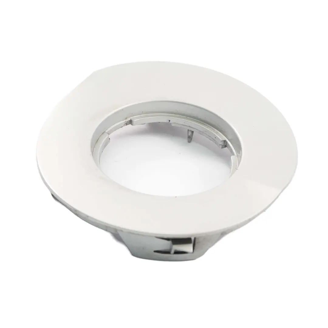 Blende Seitenwand Lackiert Links Titansilber Metallic 354 für BMW Z4 er E85 mit Teilenummer 0030963 BMW Z4 er E85 Blende Seitenwand Lackiert Links Titansilber Metallic 354 - SKU 0030963-TS - Teilenummer 0030963