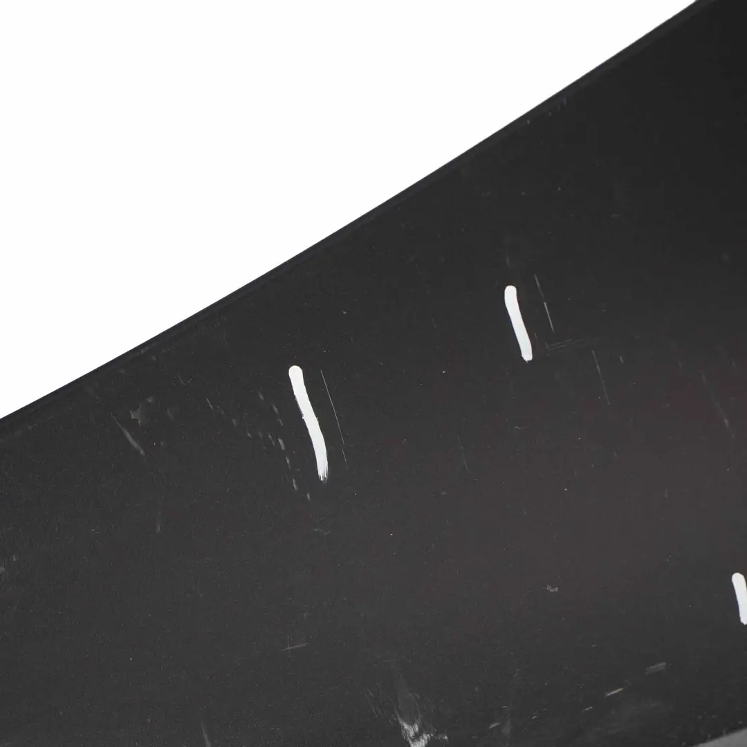 Faldón lateral derecho Listón de umbral Panel Negro Sapphire - 475 para BMW Z4 E85 con número de pieza 0031108 BMW Z4 E85 Faldón lateral derecho Listón de umbral Panel Negro Sapphire - 475 - SKU 0031108-BS2 - Número de pieza 0031108