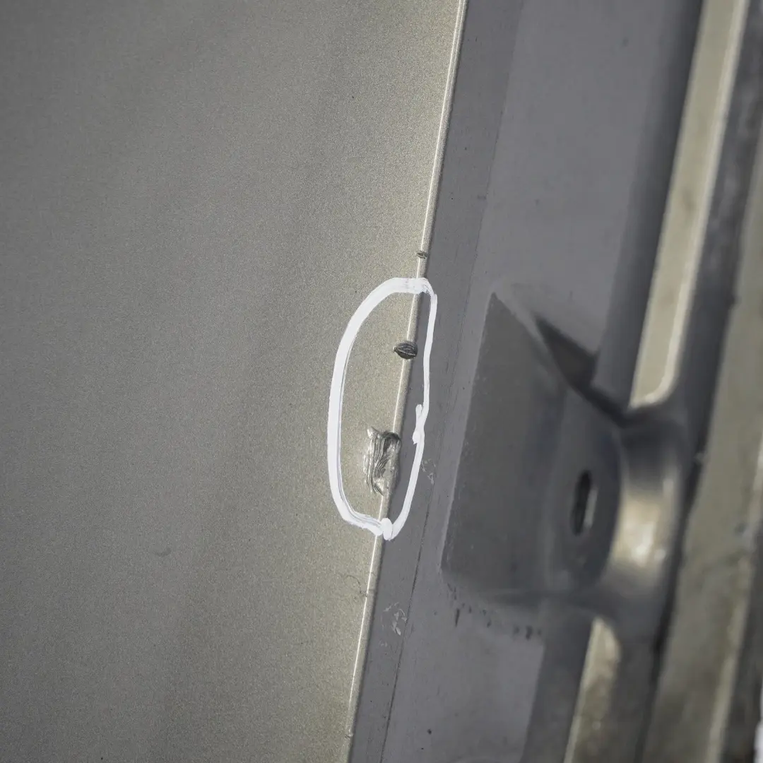 Side Skirt Right O/S Sill Strip Panel Stratus Pearl Metallic - 440 to BMW Z4 E85 with Part number 0031108 BMW Z4 E85 Side Skirt Right O/S Sill Strip Panel Stratus Pearl Metallic - 440 - SKU 0031108-SRT - Part number 0031108