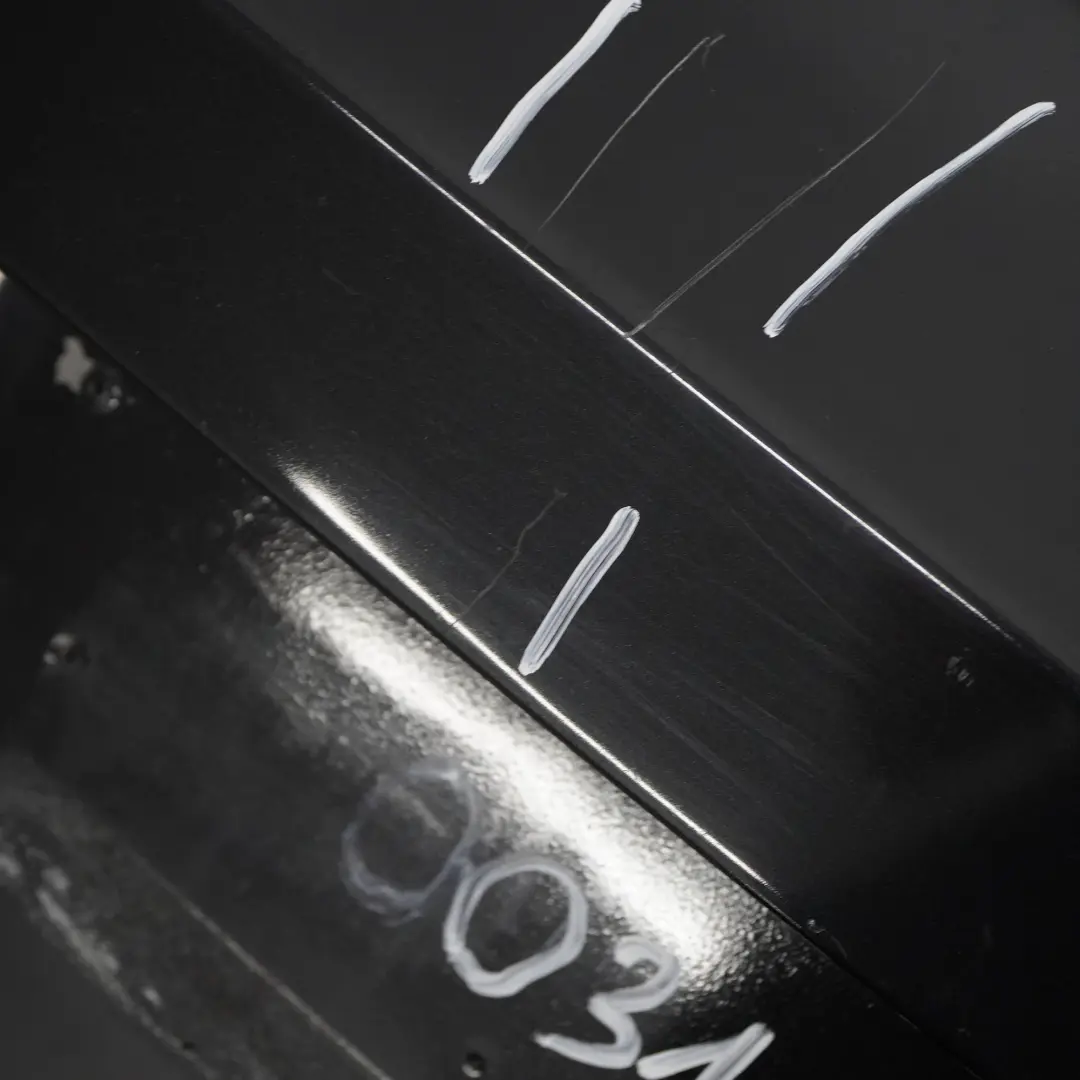 Zderzak Tylny Black Sapphire - 475 do BMW Z4 E85 o numerze 0031136 BMW Z4 E85 Zderzak Tylny Black Sapphire - 475 - SKU 0031136-BS - Numer Części 0031136