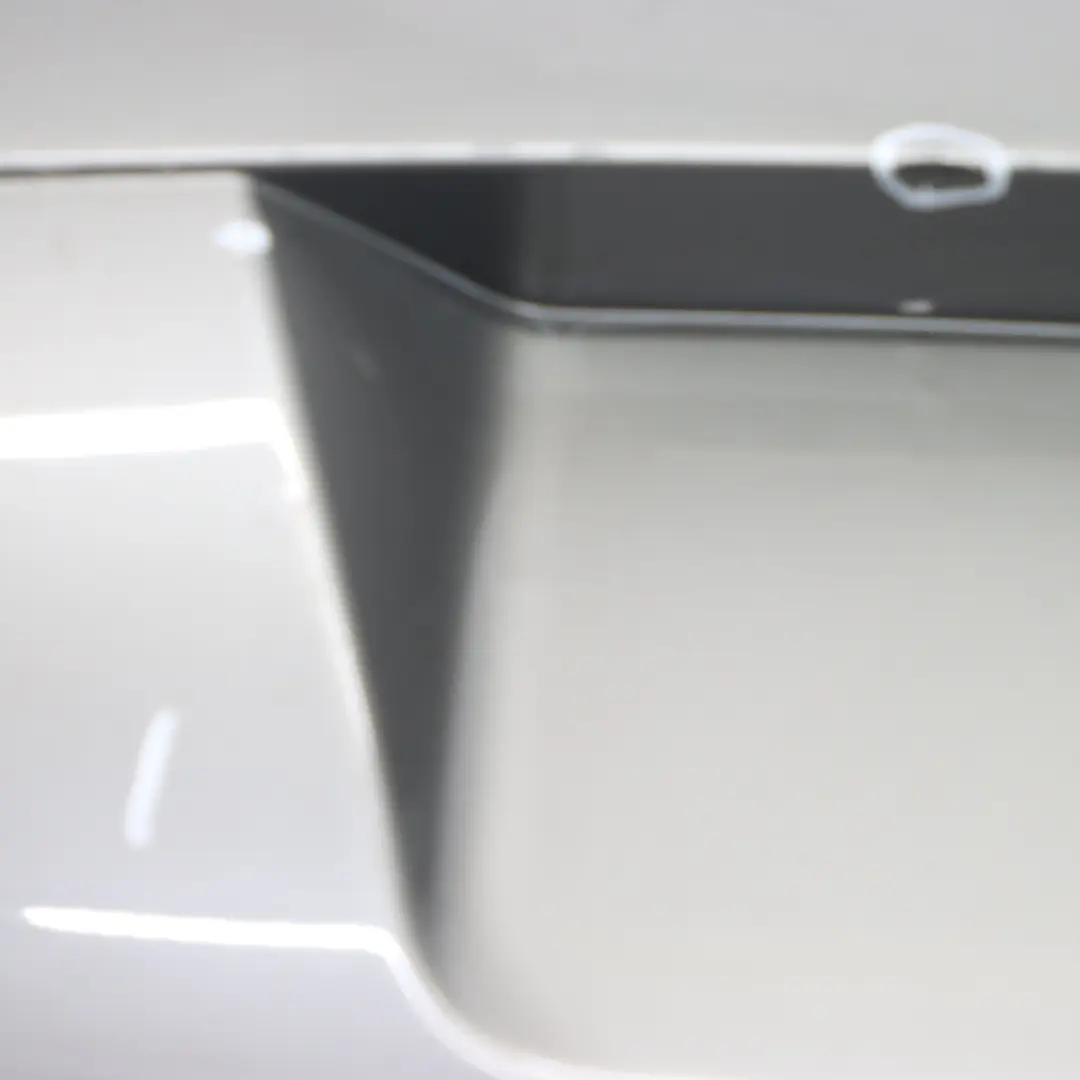 Zderzak Tylny Sterlinggrau Sterling Grey Metallic - 472 do BMW Z4 E85 o numerze 0031136 BMW Z4 E85 Zderzak Tylny Sterlinggrau Sterling Grey Metallic - 472 - SKU 0031136-STG3 - Numer Części 0031136