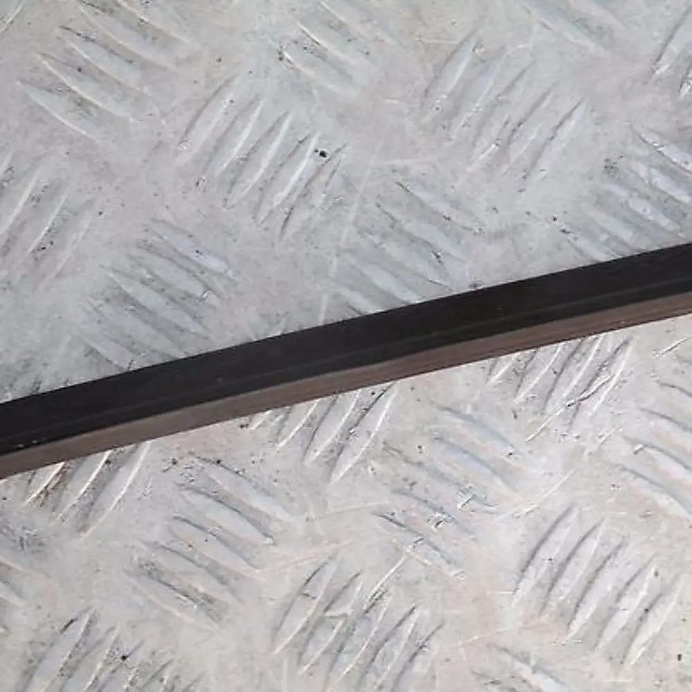 Left Roof Moulding Railing Gutter Rail N/S Black Sapphire to BMW 5 Series E60 E60N with Part number 7070195 BMW 5 Series E60 E60N Left Roof Moulding Railing Gutter Rail N/S Black Sapphire - SKU 0031141-BS - Part number 7070195