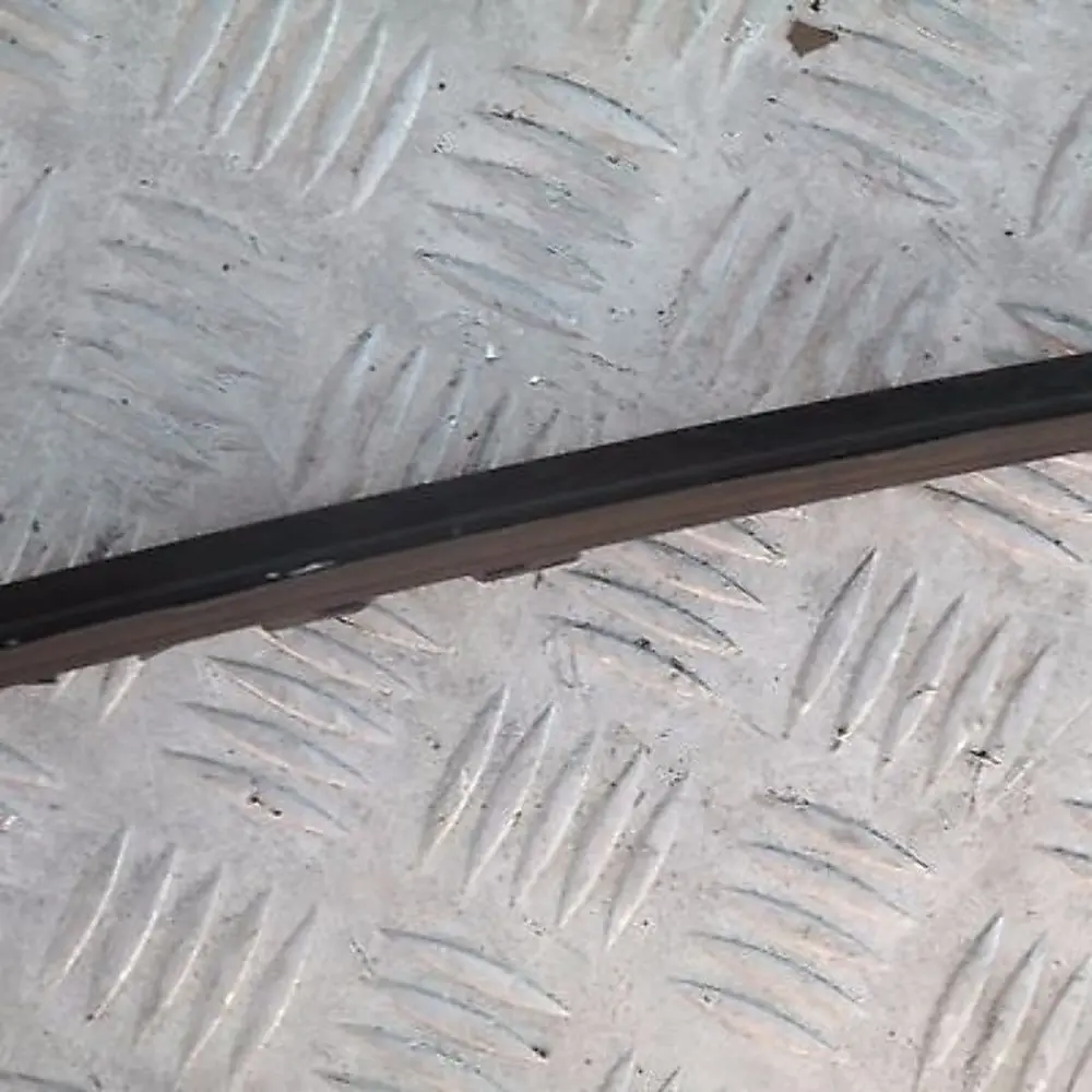 Left Roof Moulding Railing Gutter Rail N/S Black Sapphire to BMW 5 Series E60 E60N with Part number 7070195 BMW 5 Series E60 E60N Left Roof Moulding Railing Gutter Rail N/S Black Sapphire - SKU 0031141-BS - Part number 7070195