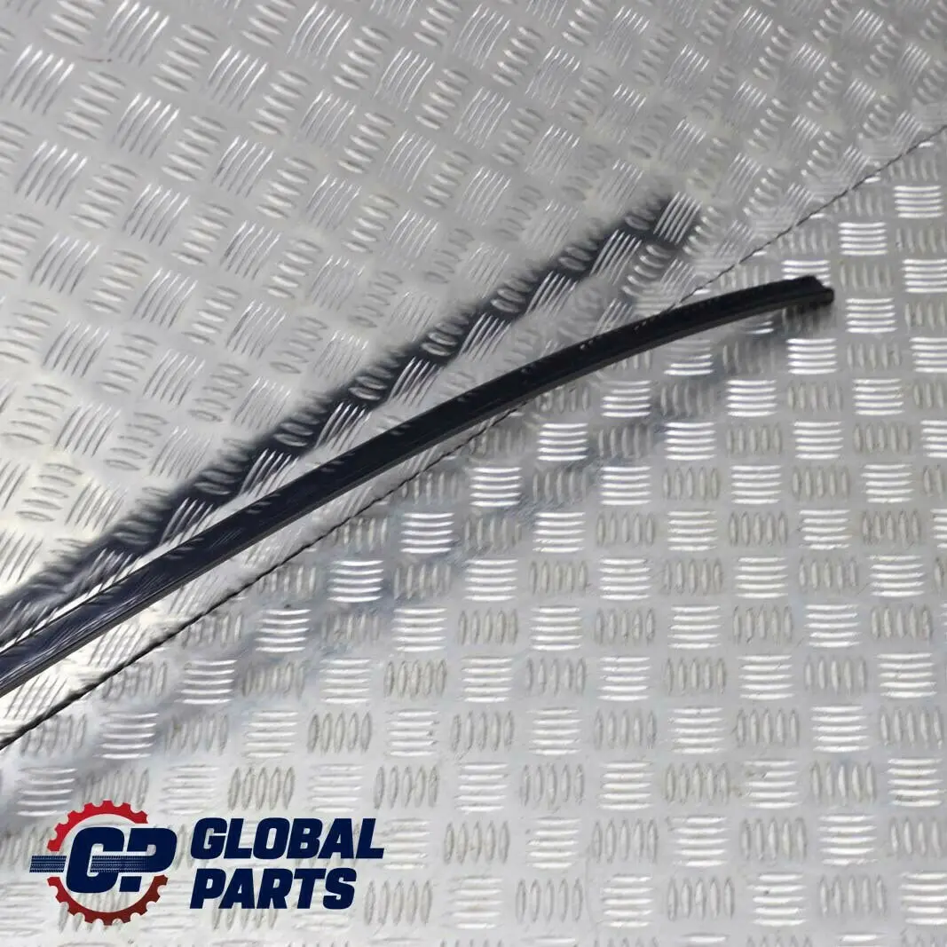 Listwa Dachu Dachowa Prawa Orientblau 317 do BMW E60 o numerze 7070196 BMW E60 Listwa Dachu Dachowa Prawa Orientblau 317 - SKU 0031142-OB - Numer Części 7070196