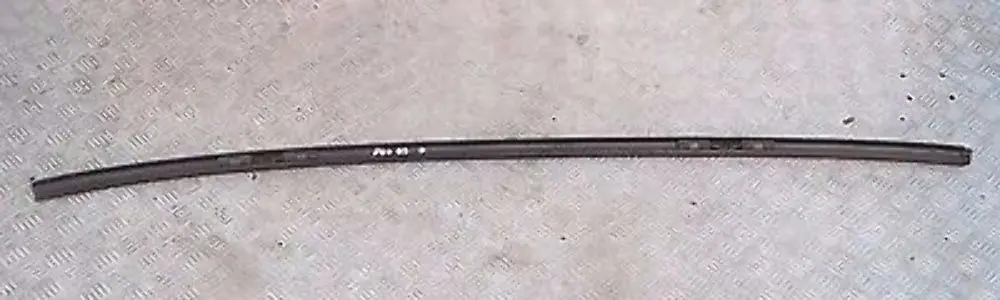 Right roof moulding railing gutter O/S Black Sapphire 475 to BMW 5 Series E60 E60N with Part number 7070196 BMW 5 Series E60 E60N Right roof moulding railing gutter O/S Black Sapphire 475 - SKU 0031142-BS - Part number 7070196