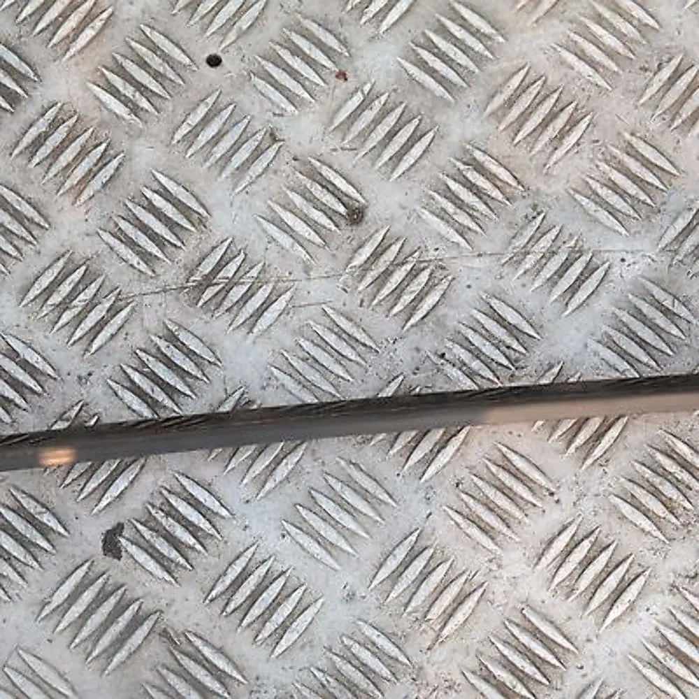 Listwa dachu dachowa prawa schwarz II do BMW E60 o numerze 7070196 BMW E60 Listwa dachu dachowa prawa schwarz II - SKU 0031142-SCH - Numer Części 7070196