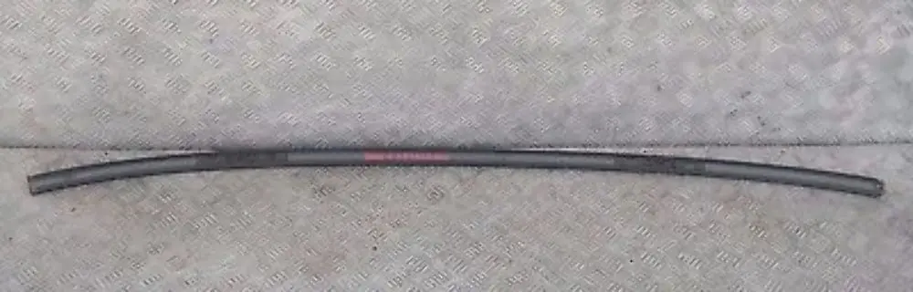 BMW E60 Moldura de techo derecha Rail de canalón Titangrau II Gris - SKU 0031142-TGR - Número de pieza 7070196