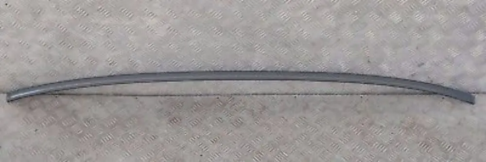 Zierleiste Dach lackiert Rechts Titangrau II Grau für BMW 5 er E60 mit Teilenummer 7070196 BMW 5 er E60 Zierleiste Dach lackiert Rechts Titangrau II Grau - SKU 0031142-TGR - Teilenummer 7070196