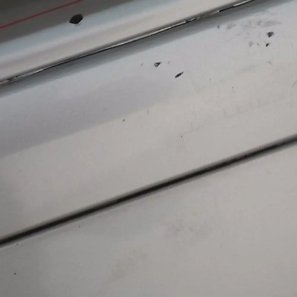 Verkleidung Stossfänger lackiert hinten PDC Titansilber 354 für BMW 1 er 2 E87 mit Teilenummer 32630 BMW 1 er 2 E87 Verkleidung Stossfänger lackiert hinten PDC Titansilber 354 - SKU 0032630-TS2 - Teilenummer 32630