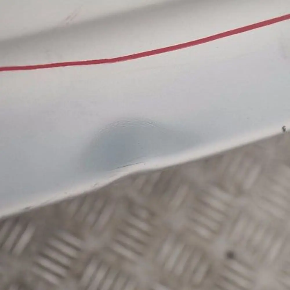 Verkleidung Stossfänger lackiert hinten PDC Titansilber 354 für BMW 1 er 2 E87 mit Teilenummer 32630 BMW 1 er 2 E87 Verkleidung Stossfänger lackiert hinten PDC Titansilber 354 - SKU 0032630-TS2 - Teilenummer 32630