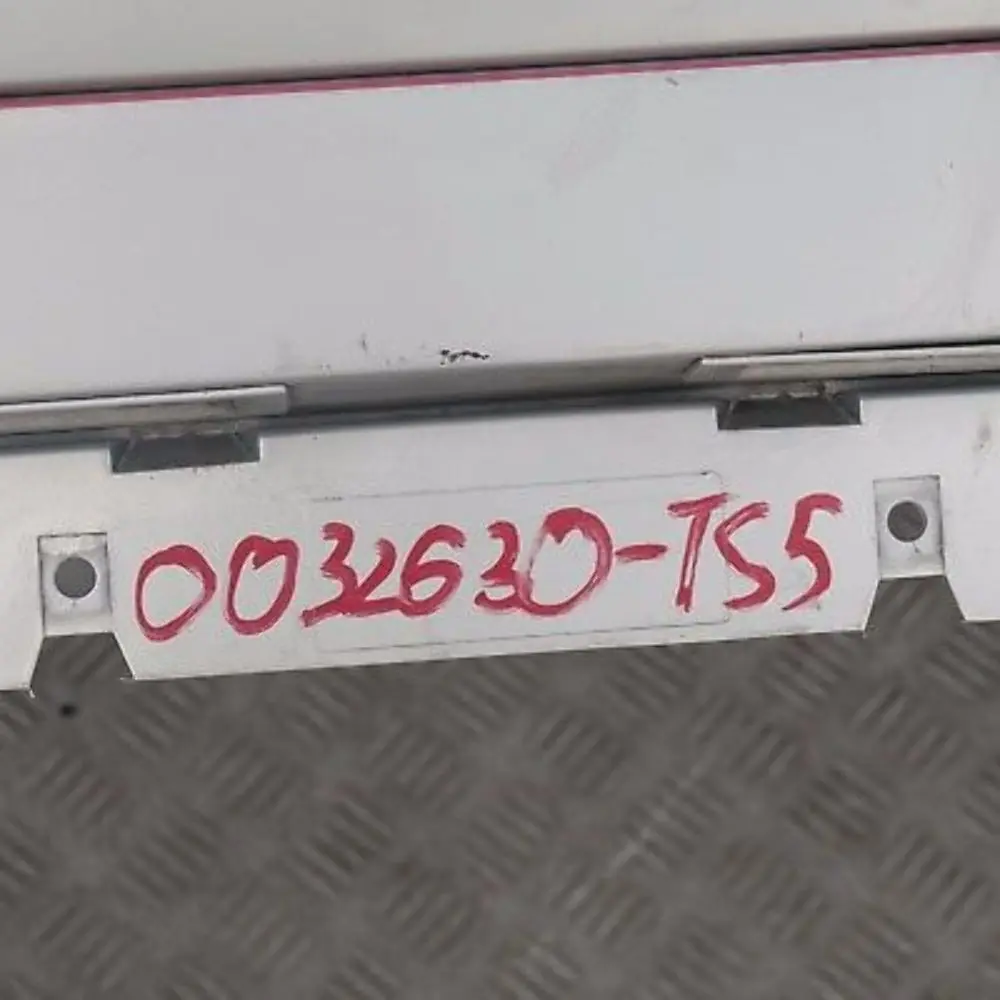 BMW 1 SERIES 5 E87 Rear Bumper Trim Panel Titansilber Silver Metallic 354 - SKU 0032630-TS5 - Part number 32630